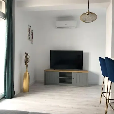 Apartment Luxury Lavender Gorgeous Terrace Free Undg Parking