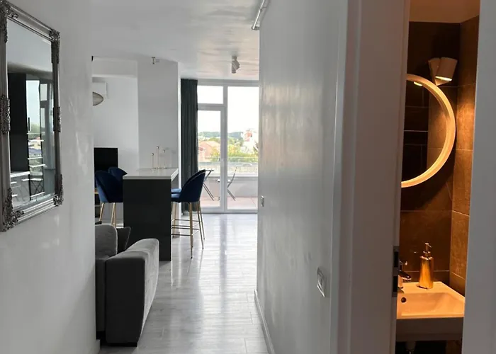 Luxury Lavender Gorgeous Terrace Free Undg Parking *